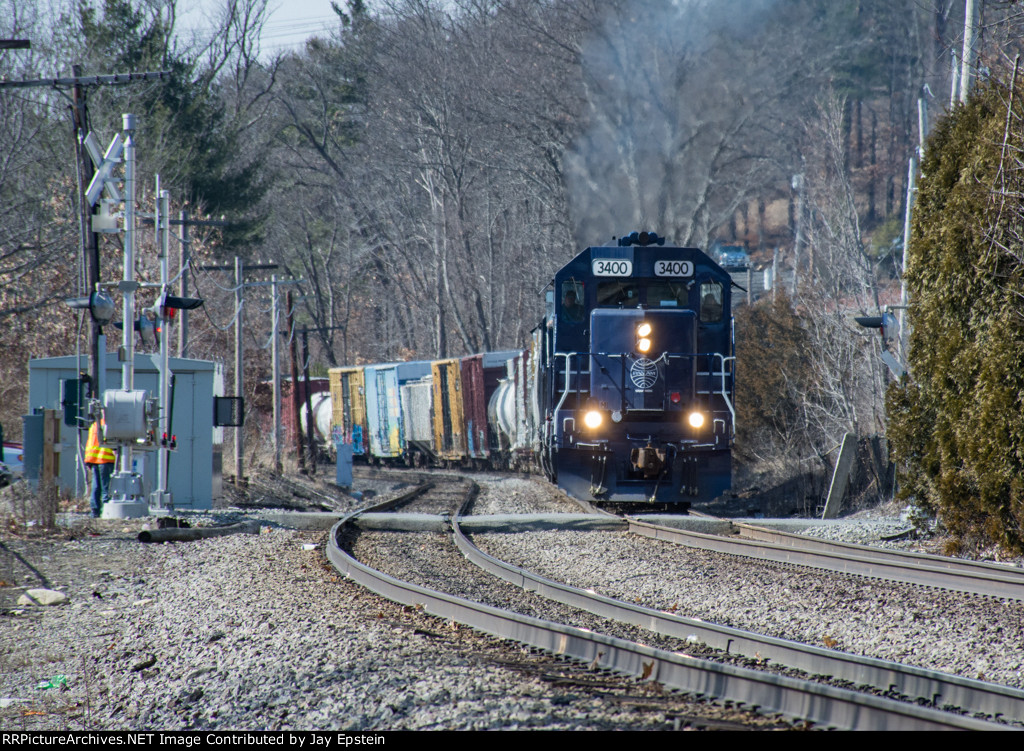 EDPO (East Deerfield to Portland, ME) rounds the bend at Shirley  